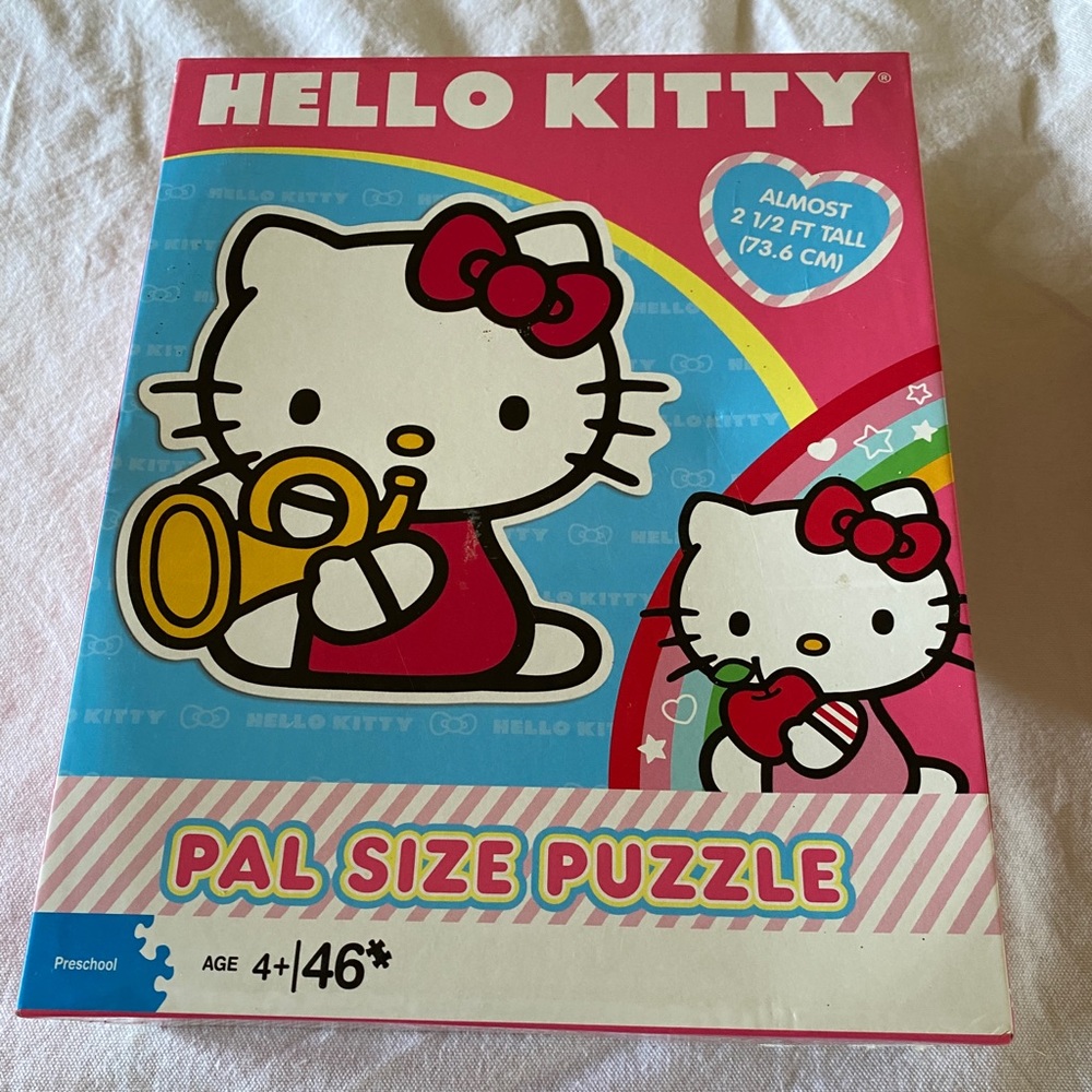 Pal sized Hello Kitty Puzzle 46 Pc
